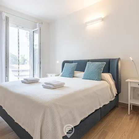 Domu Nicchedda * 福特村